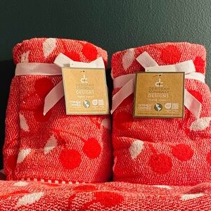 Deborah Connolly Towel Set of 2 hand Towels Red Cherry